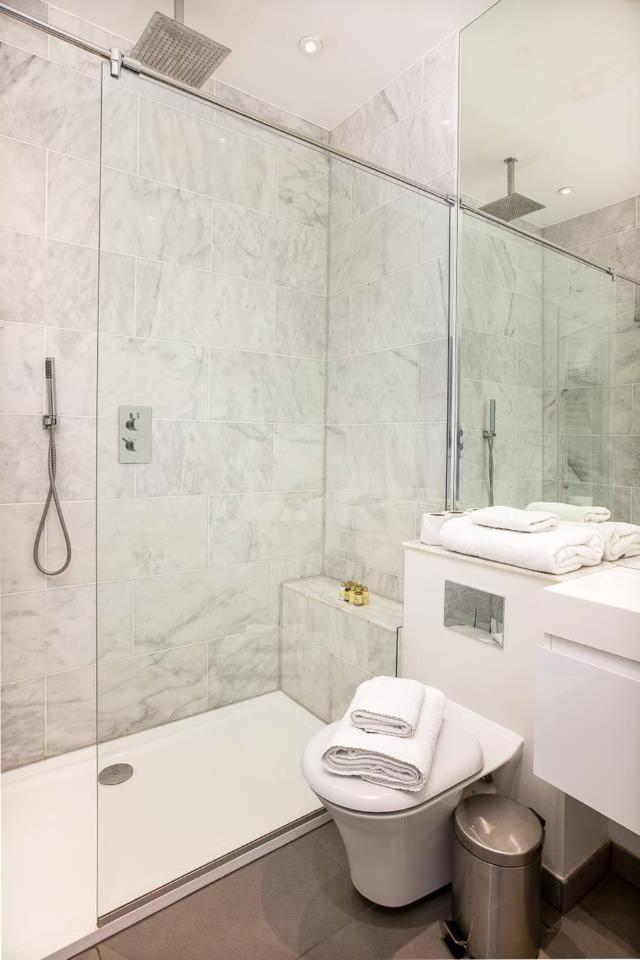 Guestready - West Kensington Home W/Balcony London Eksteriør bilde